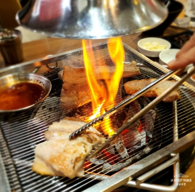 고기먹는날 돈생갈비 이미지