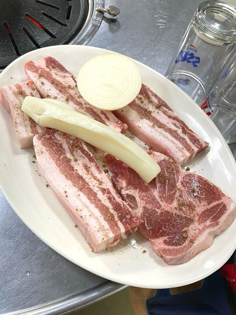 대박통돼지왕소금구이 이미지