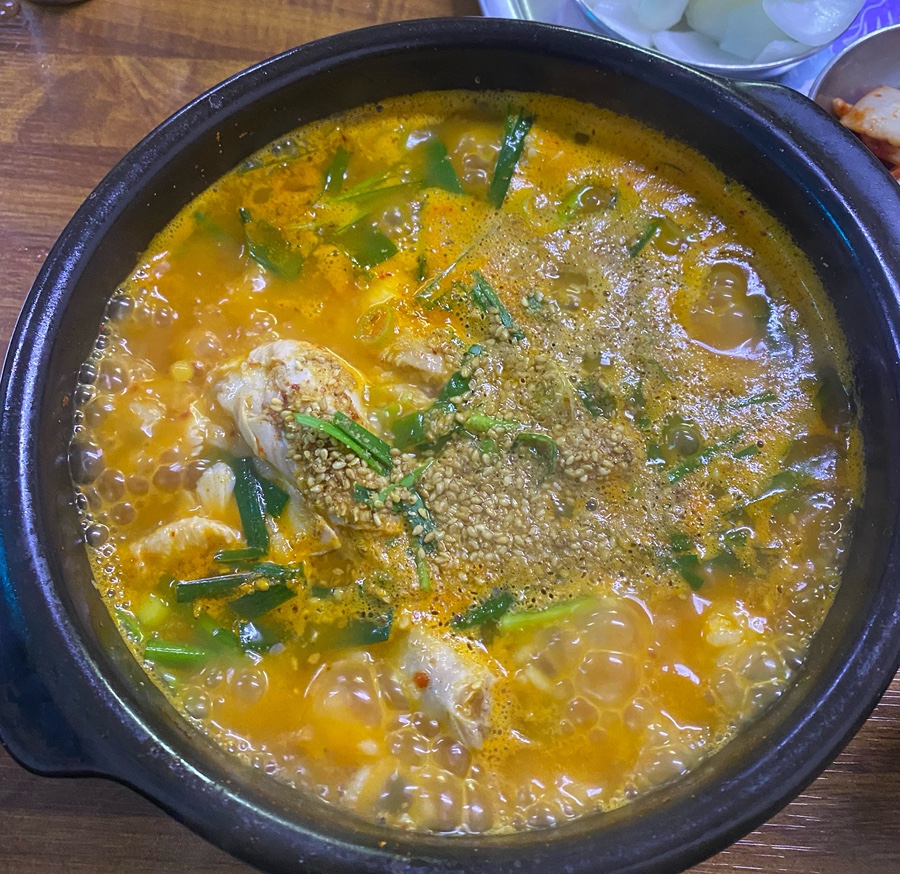 닭한마리국밥 이미지