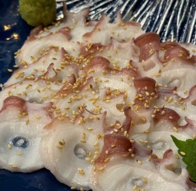 육회야문연어 이미지
