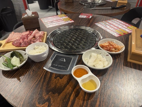 명동전기 이미지