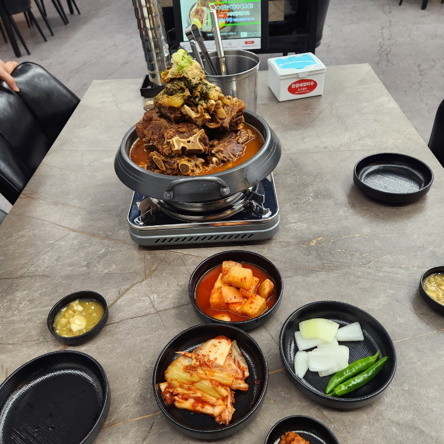 뼈대감자탕 이미지