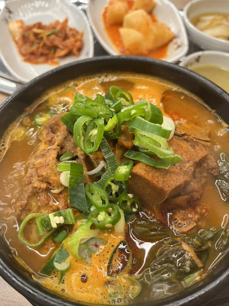 삼용이 감자탕 이미지