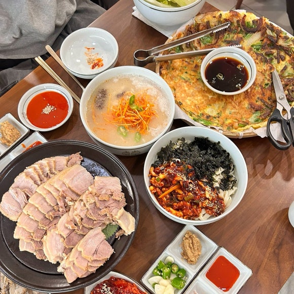고향보쌈집 이미지