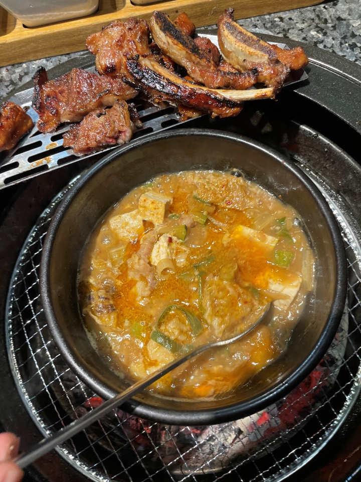 현대숯불고기 이미지