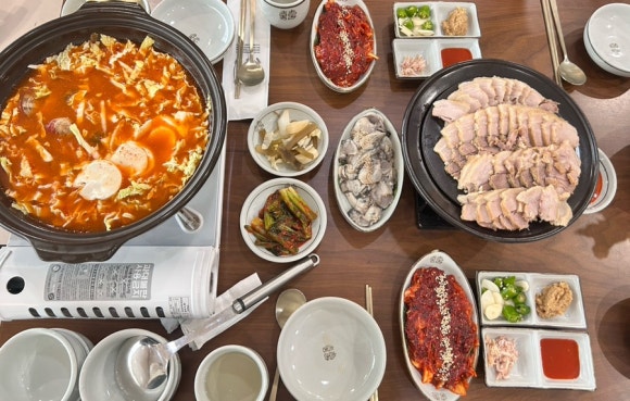 고향보쌈집 이미지