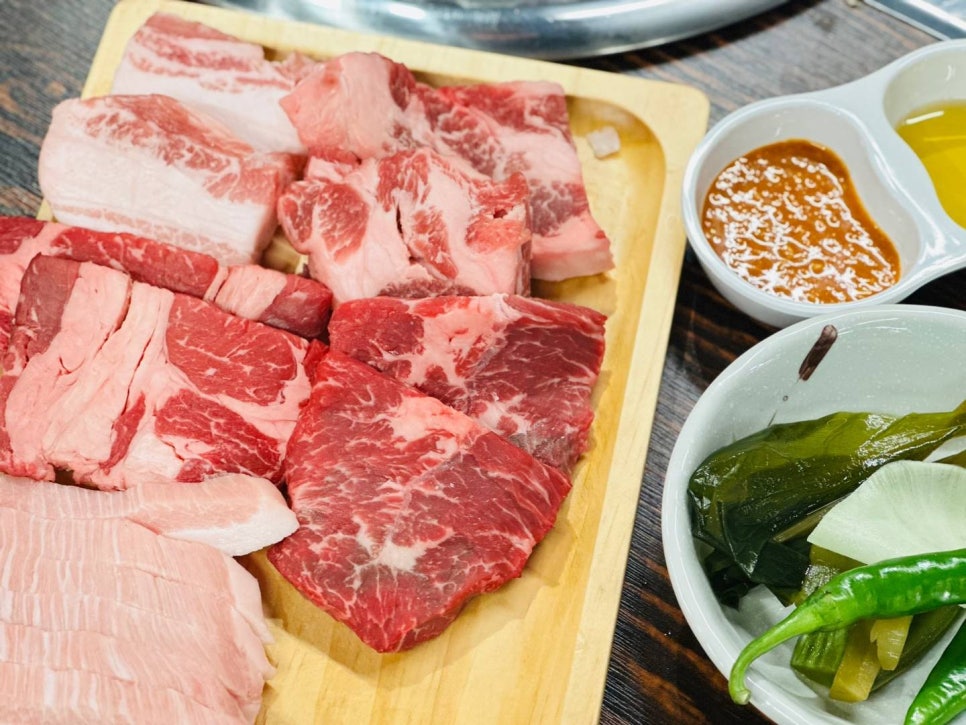 명동전기 이미지