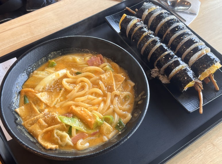 광판팔뚝김밥 이미지