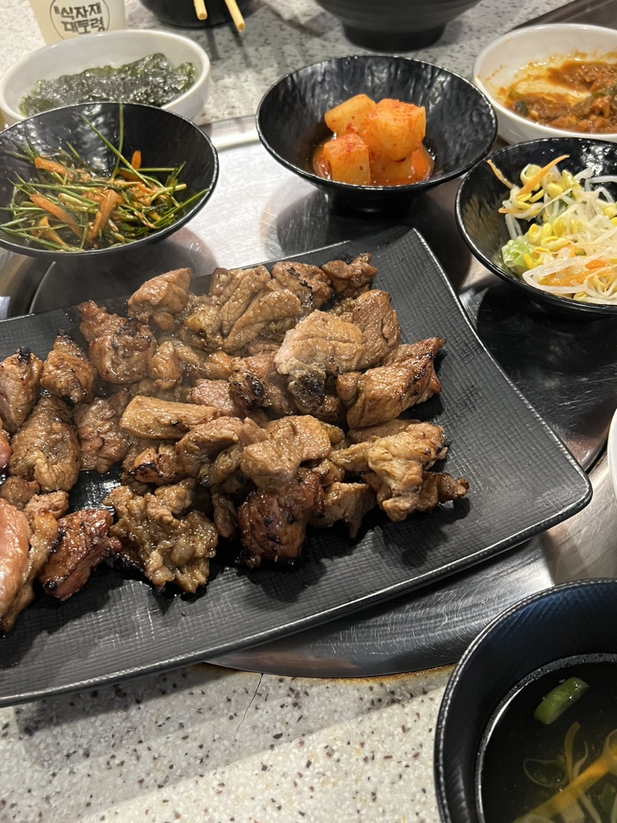 품절돼지신 이미지