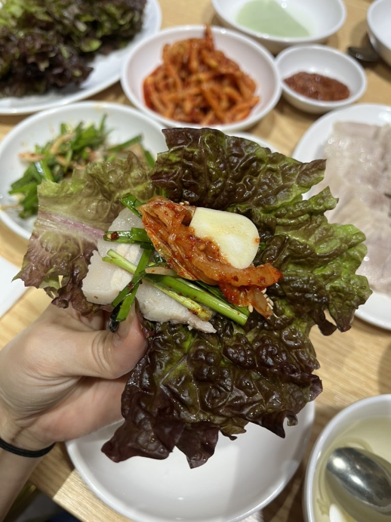 장군족발보쌈 이미지