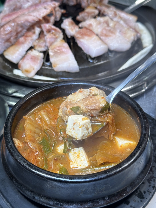 돈이네연탄구이 이미지
