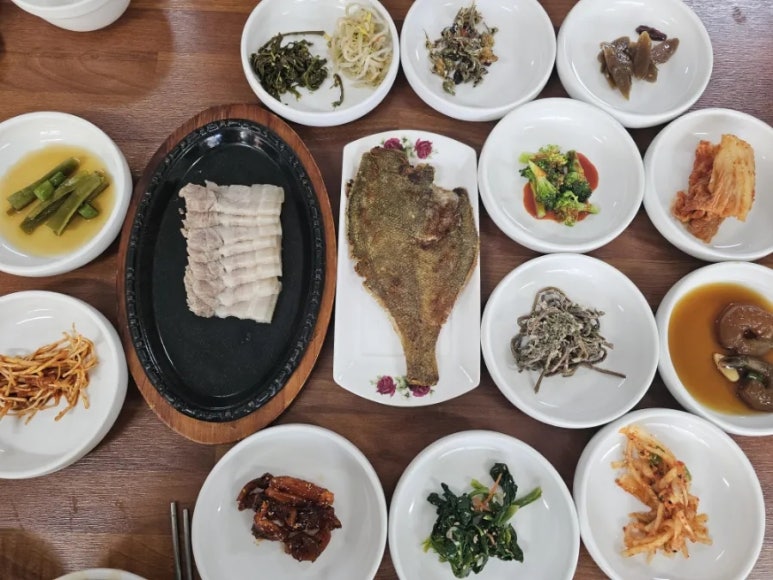 곳간돌솥밥전문점 이미지