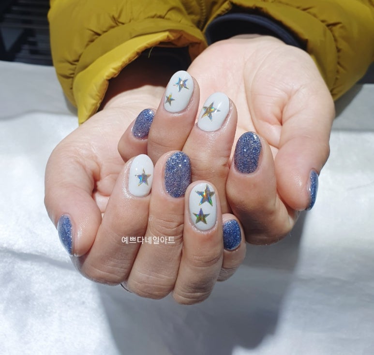 예쁘다네일아트 이미지