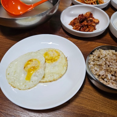 가마솥보리밥 이미지