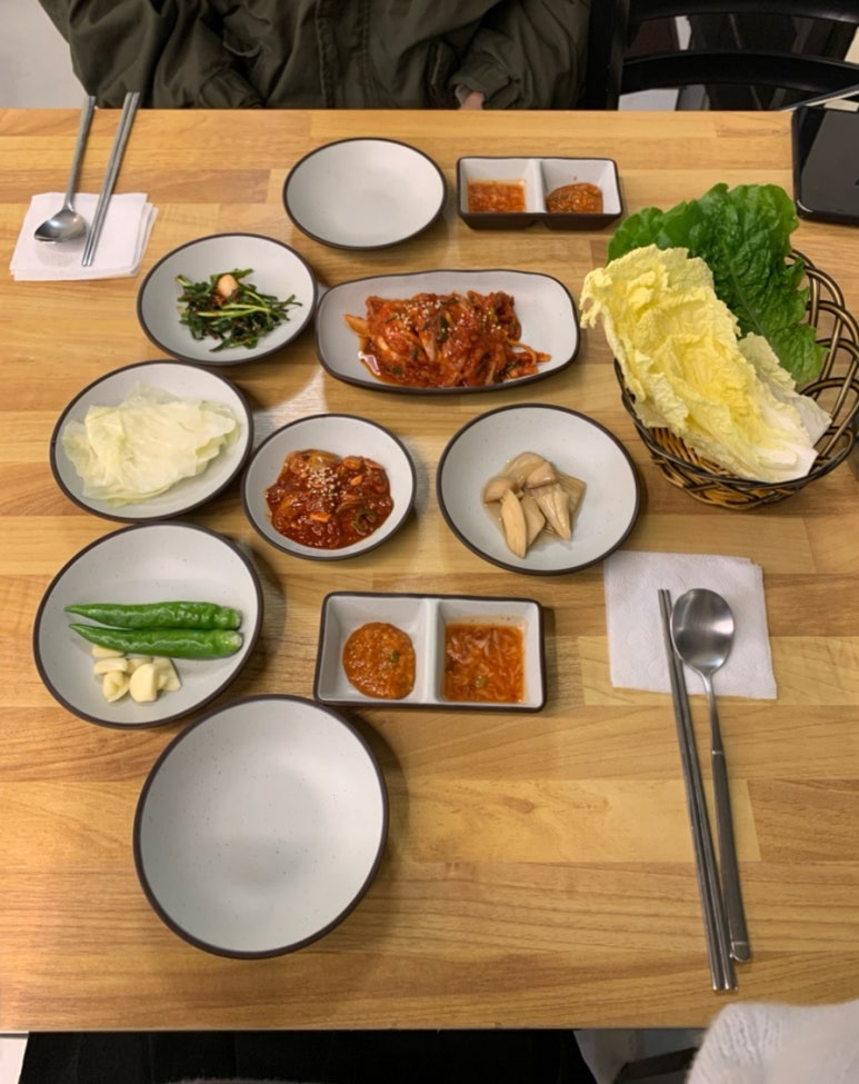 제주장충왕족발 이미지