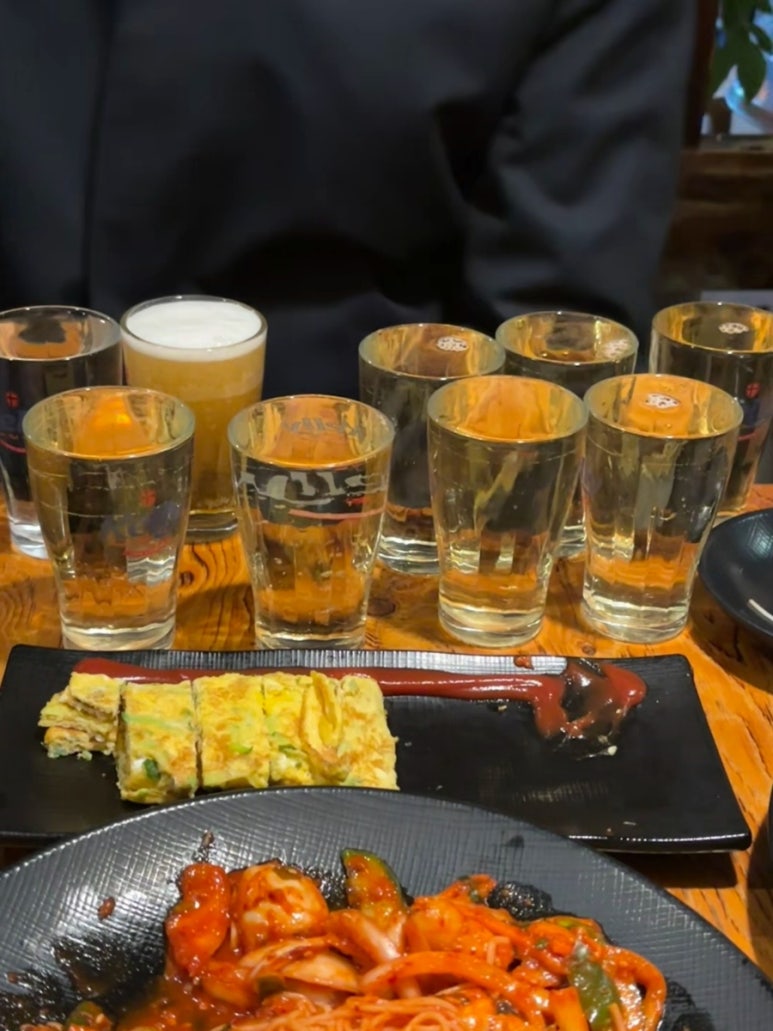 국수먹는꼴뚜기 이미지