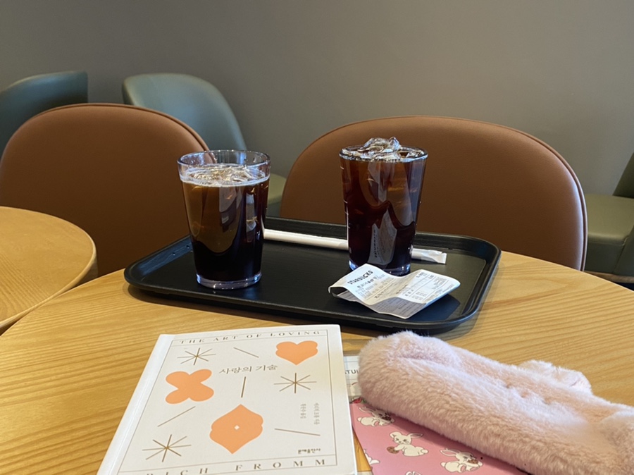 스타벅스 여수죽림점 이미지