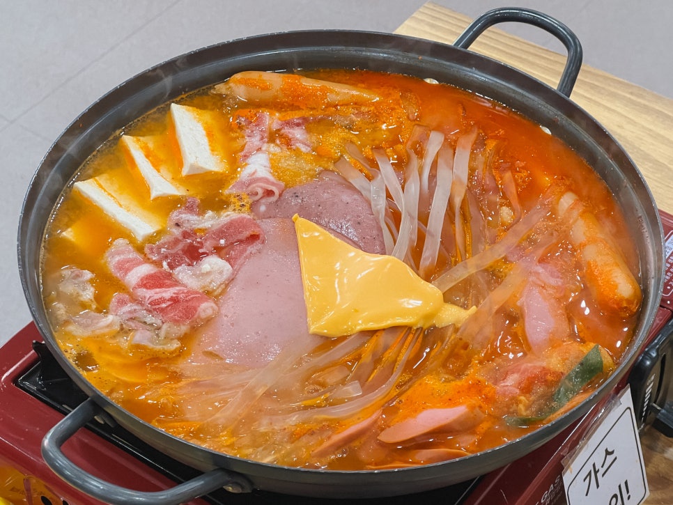 롱쓰부대찌개 이미지