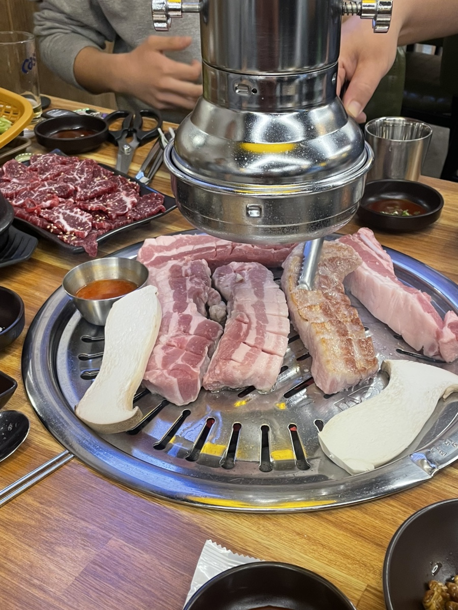 용식이삼겹덕례점 이미지