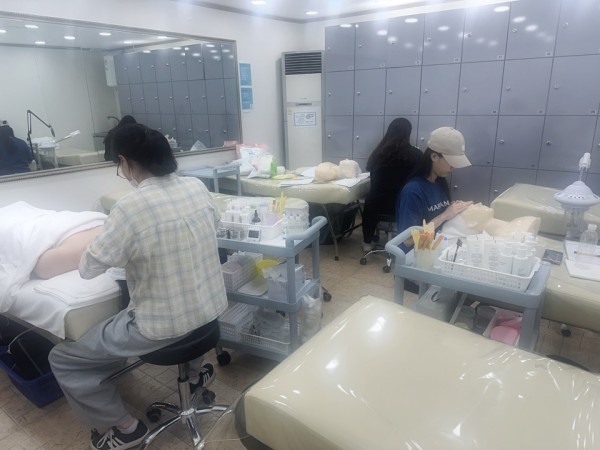 트렌미뷰티아카데미미용학원 이미지