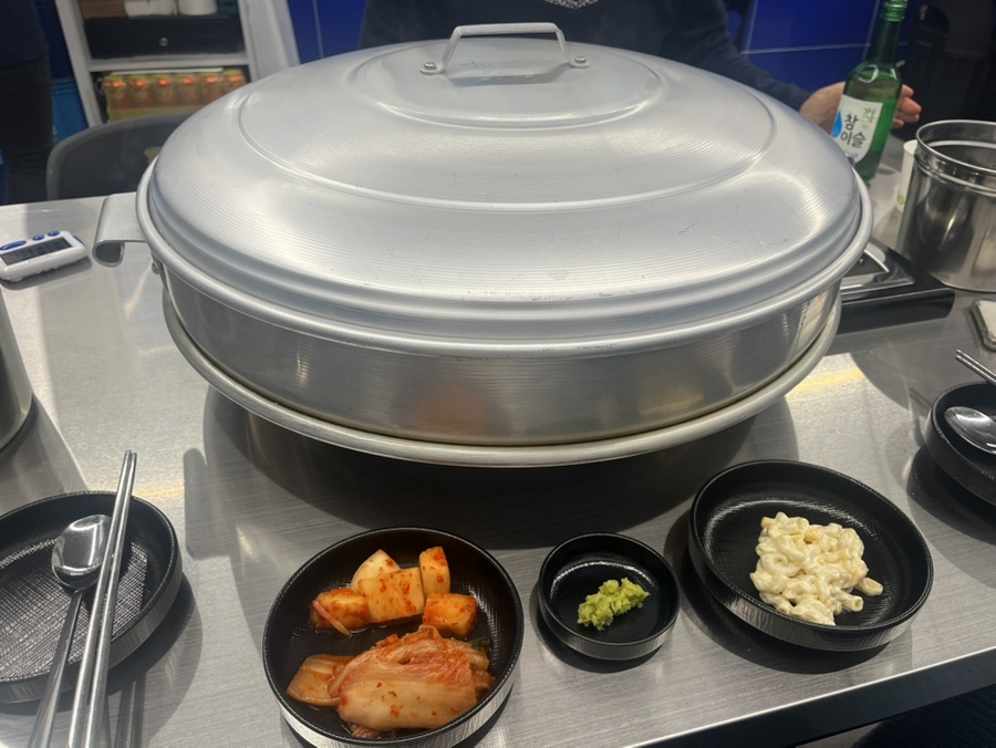 바다에빠진조개 이미지