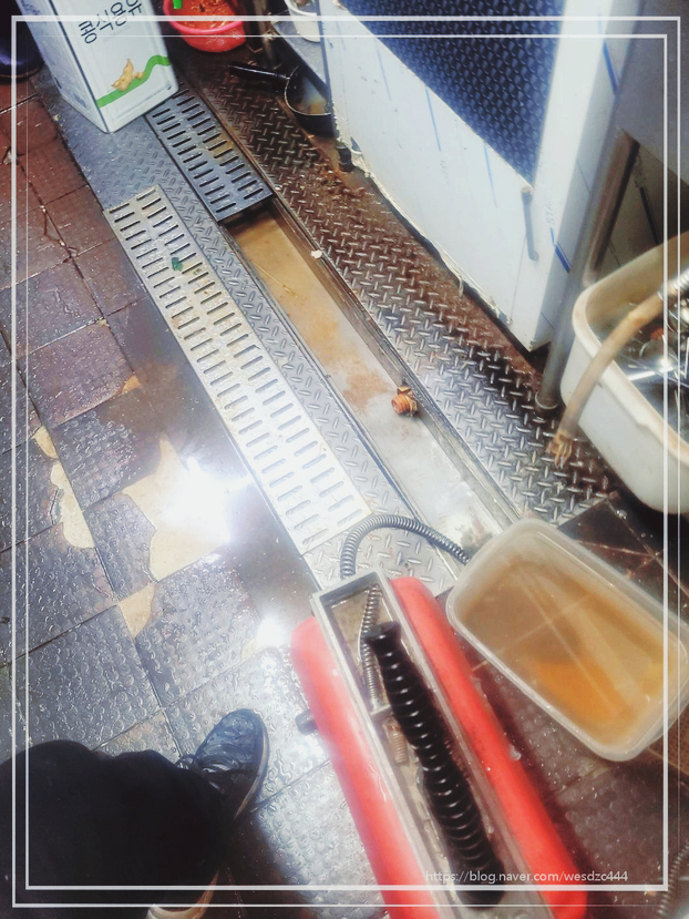 변기막힘하수구막힘수도누수탐지 이미지