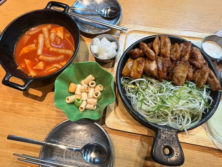 누구나홀딱반한닭아주점 이미지