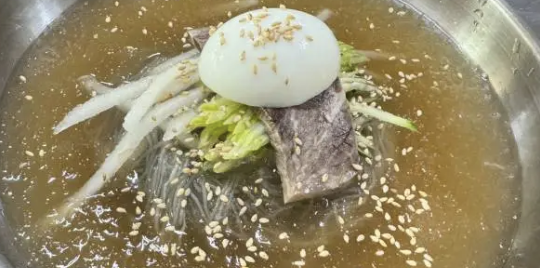 평양냉면 이미지
