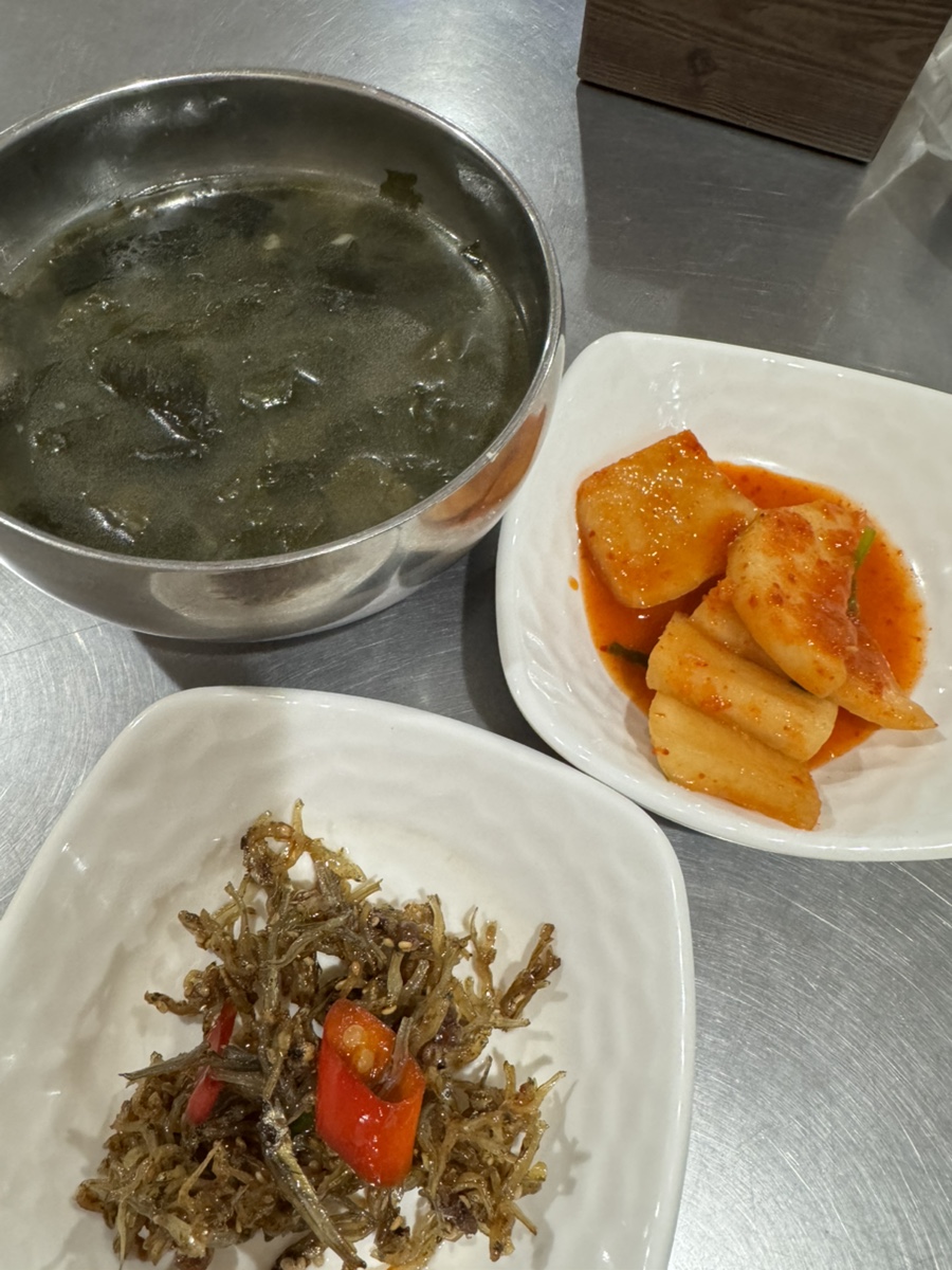 노란주전자 이미지