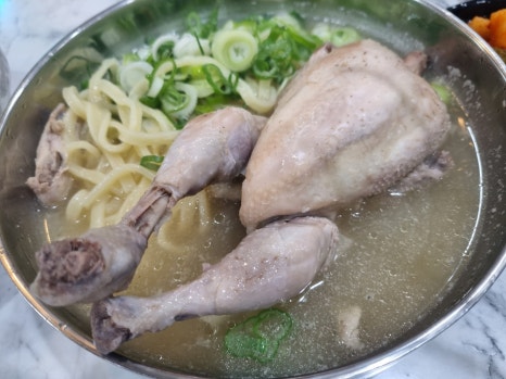 육해공생칼국수 이미지