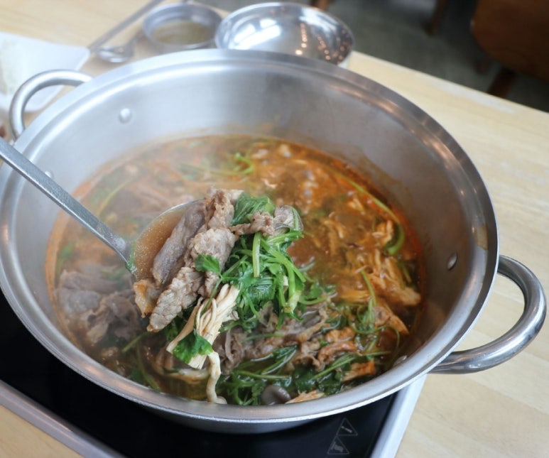 착한손샤브칼국수 이미지
