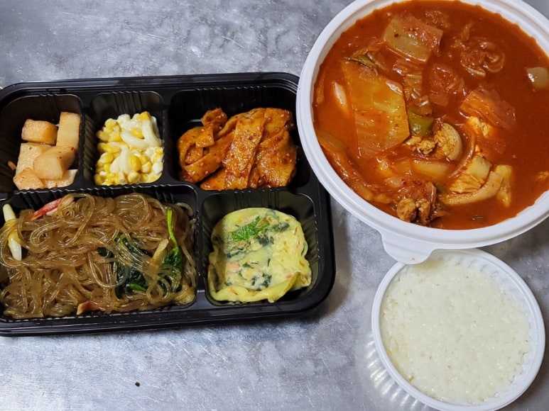 윤가네김치찌개찜 이미지