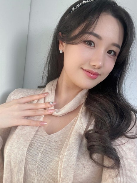 어온즈헤어 이미지