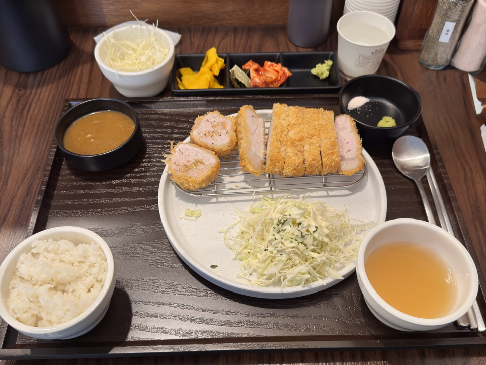 흥도식당 구로디지털점 이미지