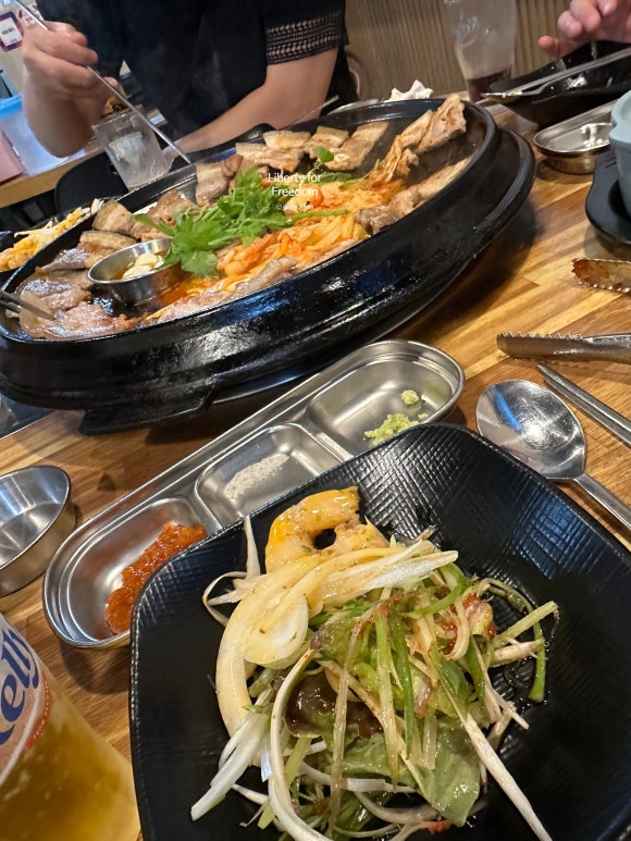 무쇠가 (경남-진주) 불판 좋은 김치삼겹구이를 맛볼 수 있는 곳! feat. 맛있으면 돼지