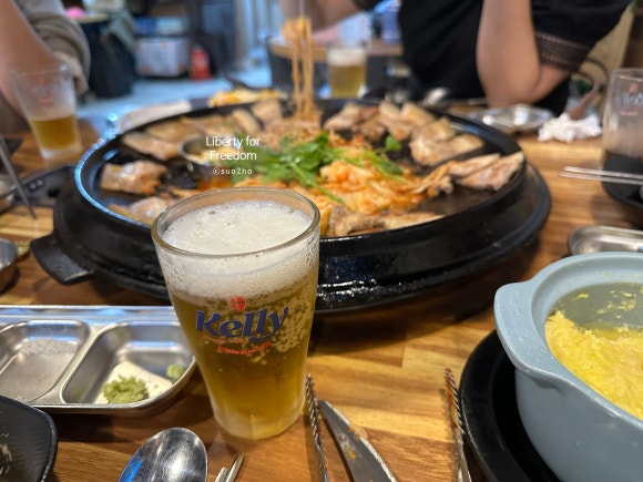 무쇠가 (경남-진주) 불판 좋은 김치삼겹구이를 맛볼 수 있는 곳! feat. 맛있으면 돼지