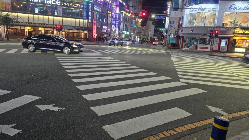 컴포즈커피윗 이미지