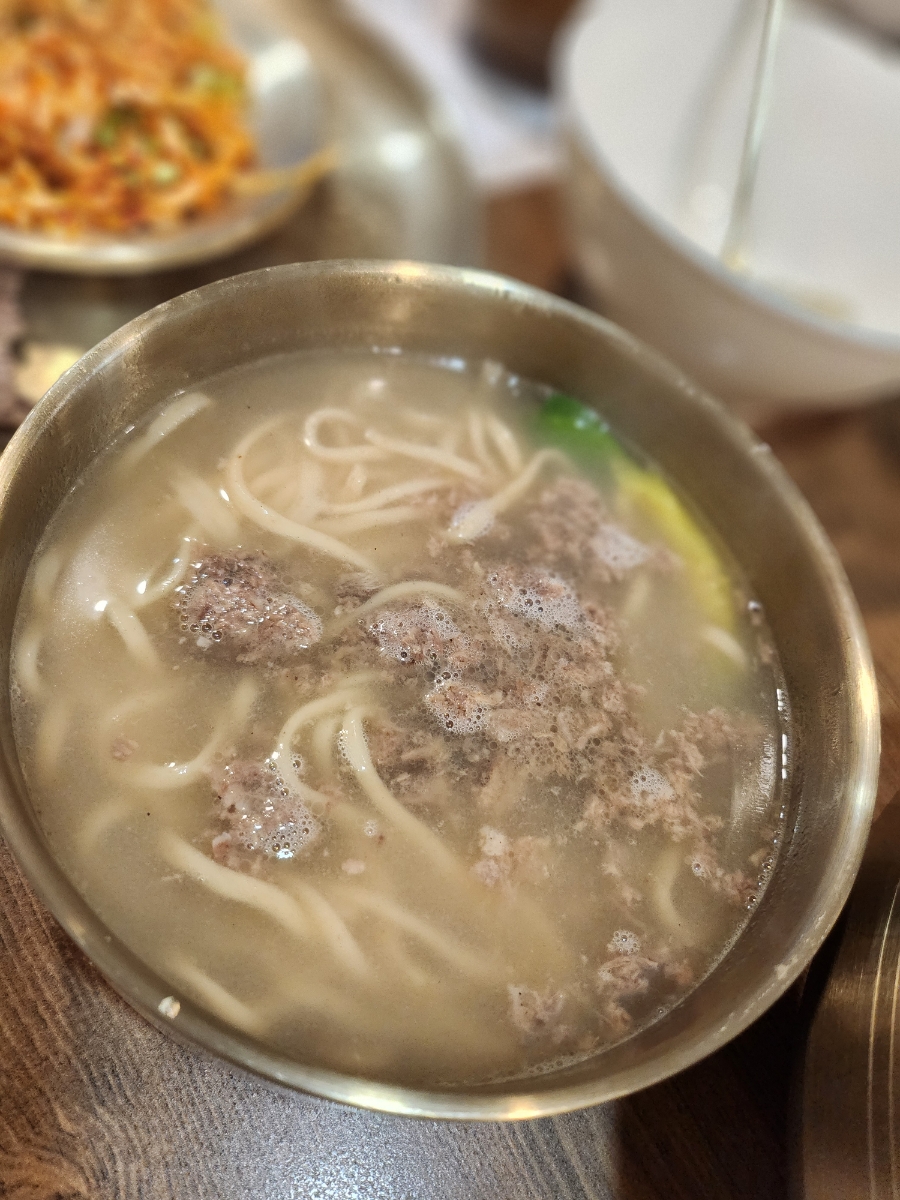 국시와막걸리 이미지