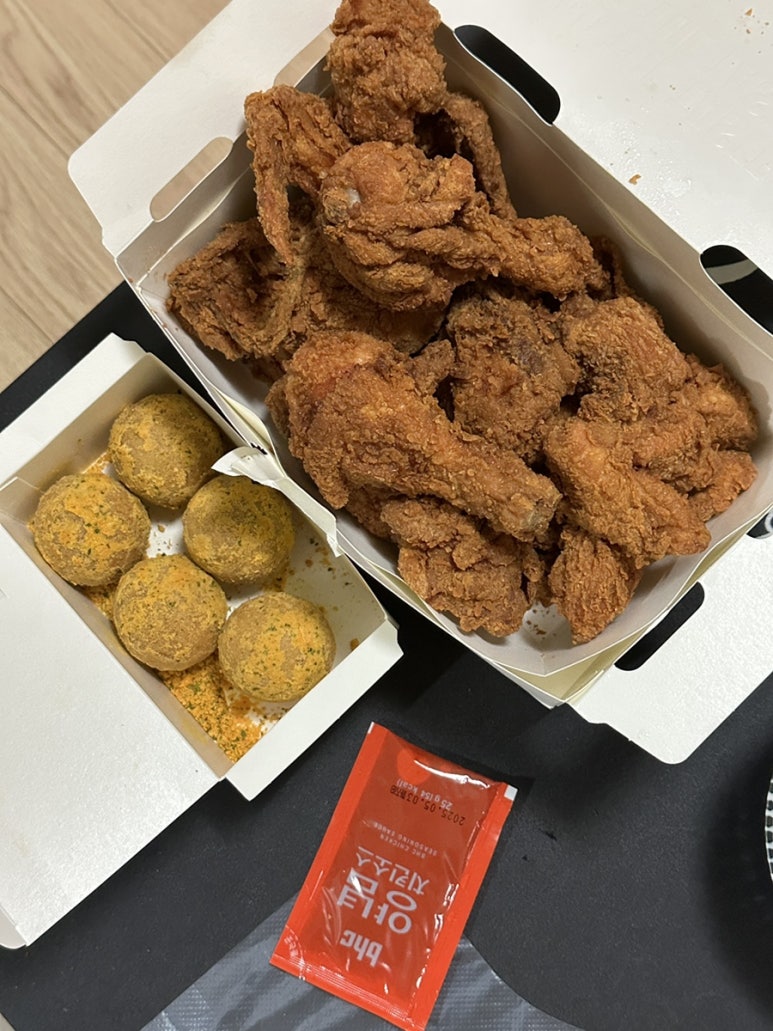 BHC수원만석점 이미지