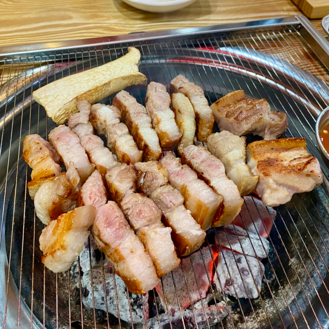 통큰고기참숯구이 이미지