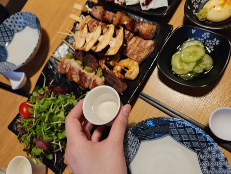 꼬치리다 이미지