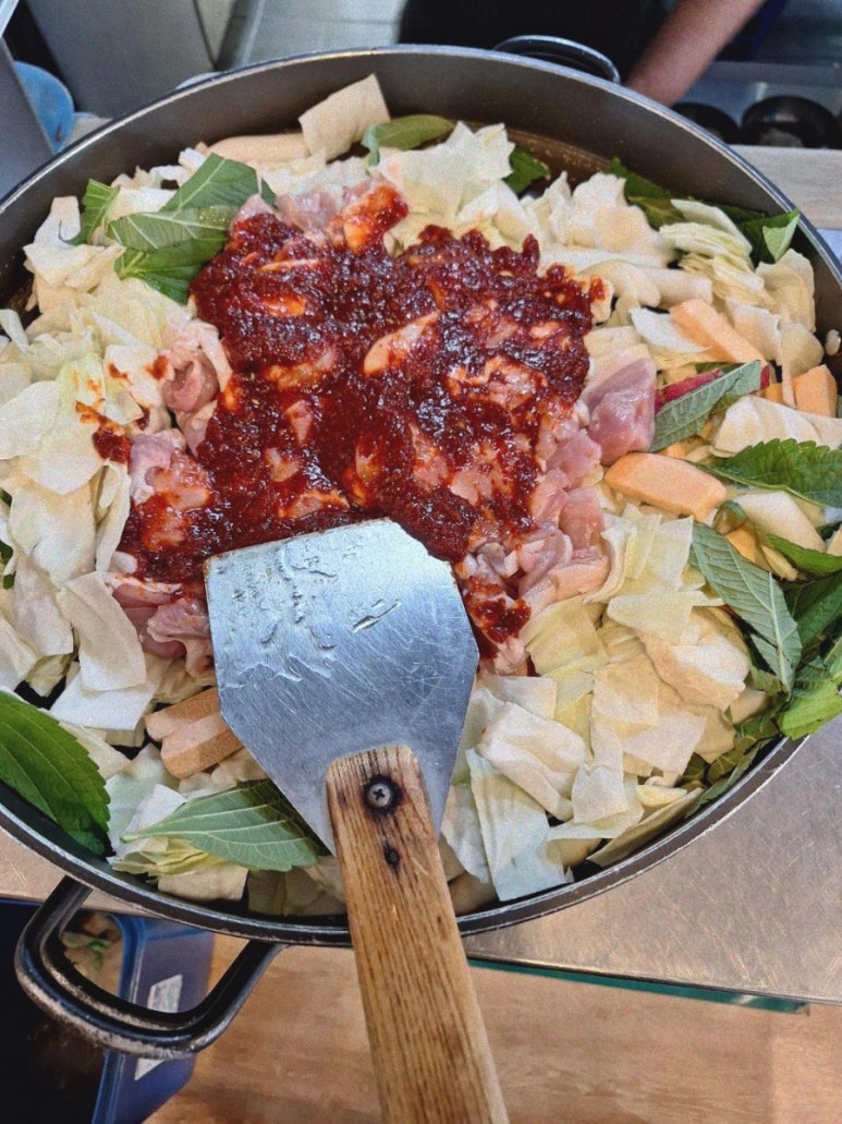 닭갈비집 이미지