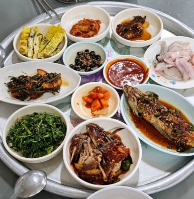 다정백반 이미지