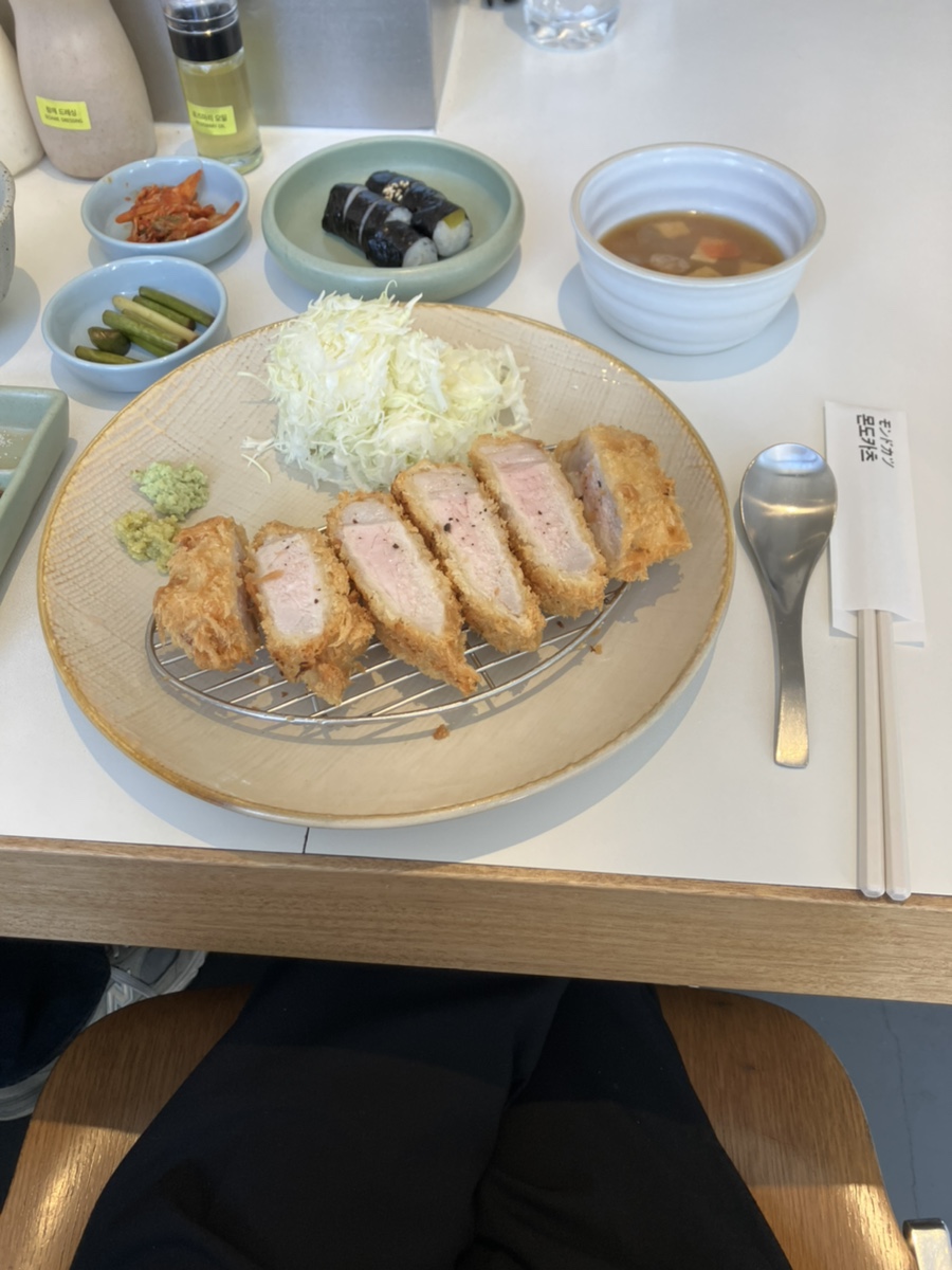 몬도카츠 이미지