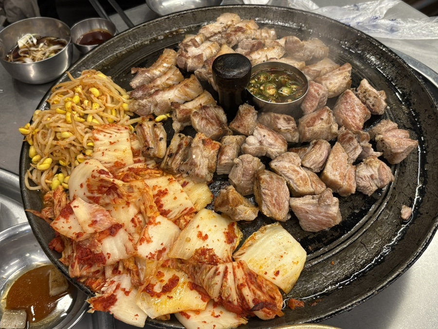 대흥솥뚜껑삼겹살 이미지