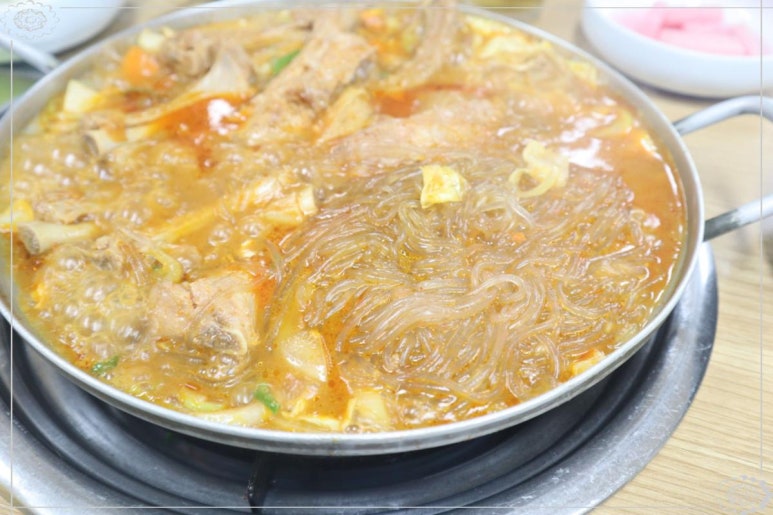 매운돼지등갈비찜 이미지