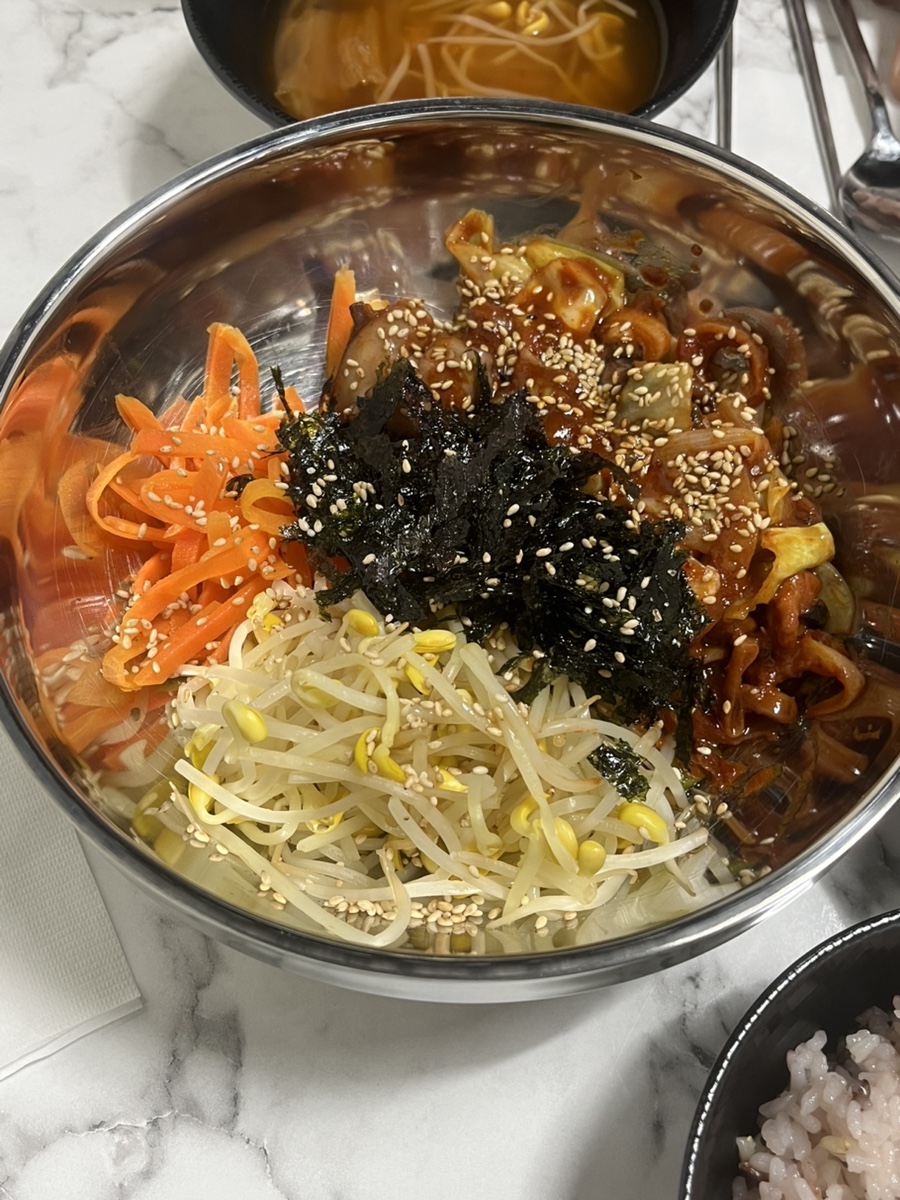 콩나물비비고삼겹살 이미지