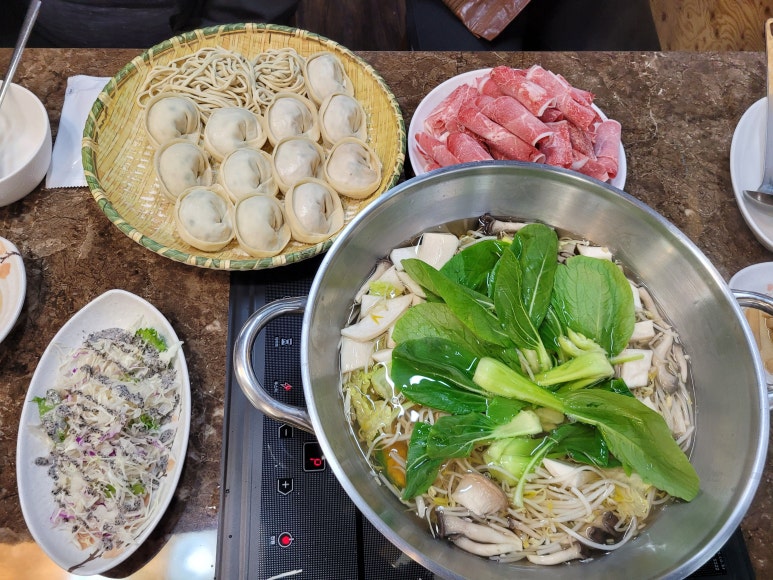 산데미 수제만두 이미지