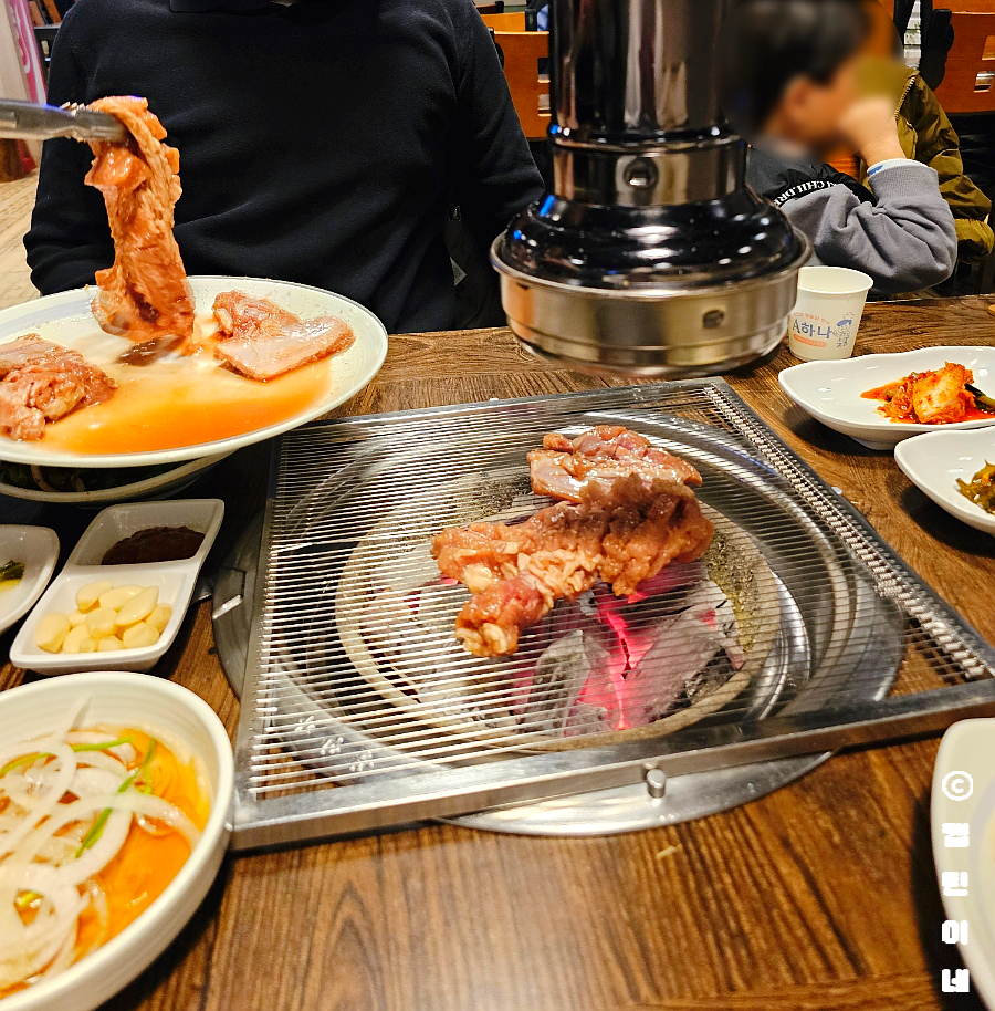 찬우물숯불갈비 이미지