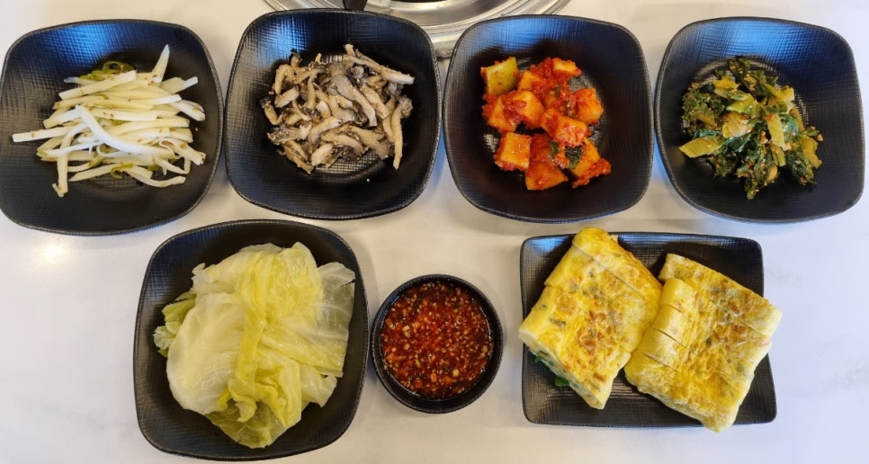 꽃돼지삼형제 이미지